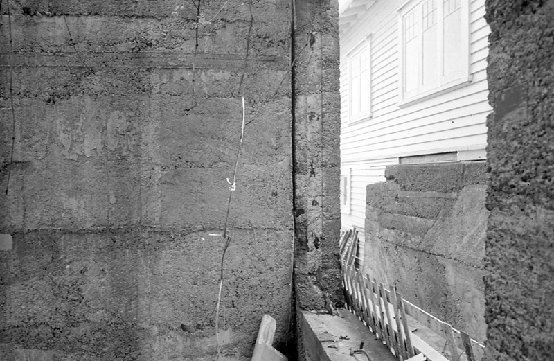 p. Demolition, Kings Chambers. No 18 Mein St. No 18 St Michael's Cres