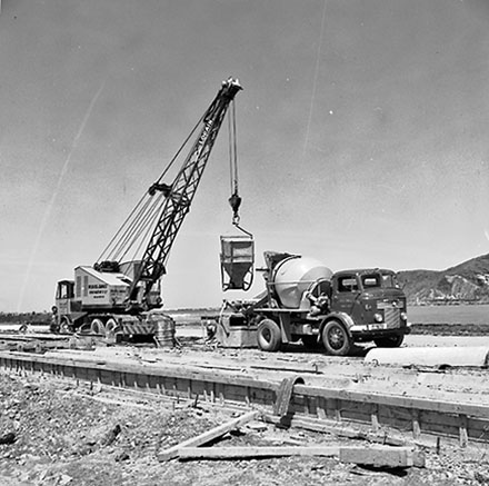 b. Groundworks, Moa Point, Lyall Bay