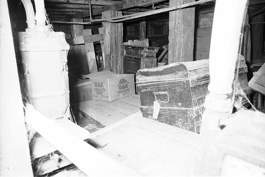 f. Blocked drain, No 251 Queens Drive