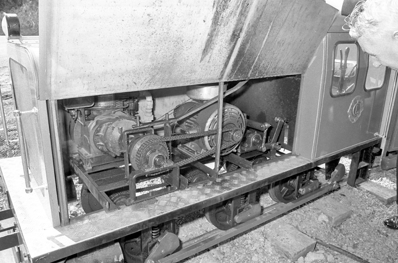 f. Zoo miniature railway