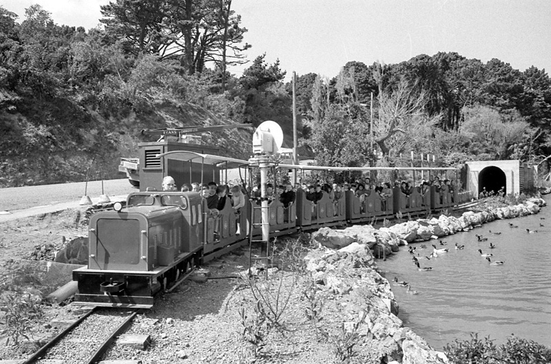 j. Zoo miniature railway