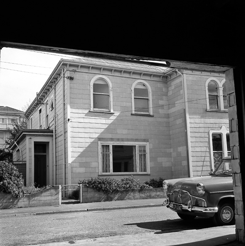 a. No 11 Arlington St