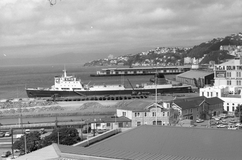 a. Sunken garden, corner Mercer Street and Victoria Street