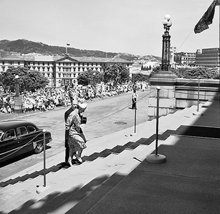 l. Opening of Parliament, Parliament Grounds