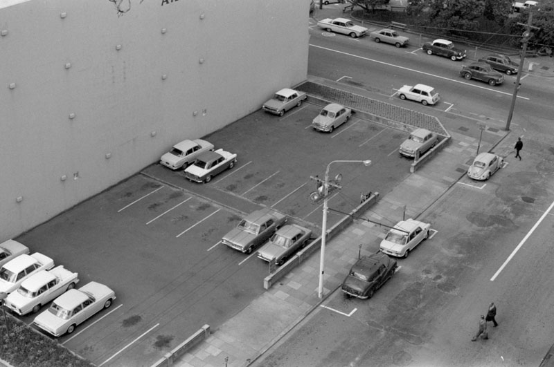 o. Sunken garden, corner Mercer Street and Victoria Street