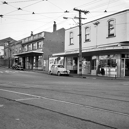 b. Streetscape, Taxi Stand, Adelaide Road