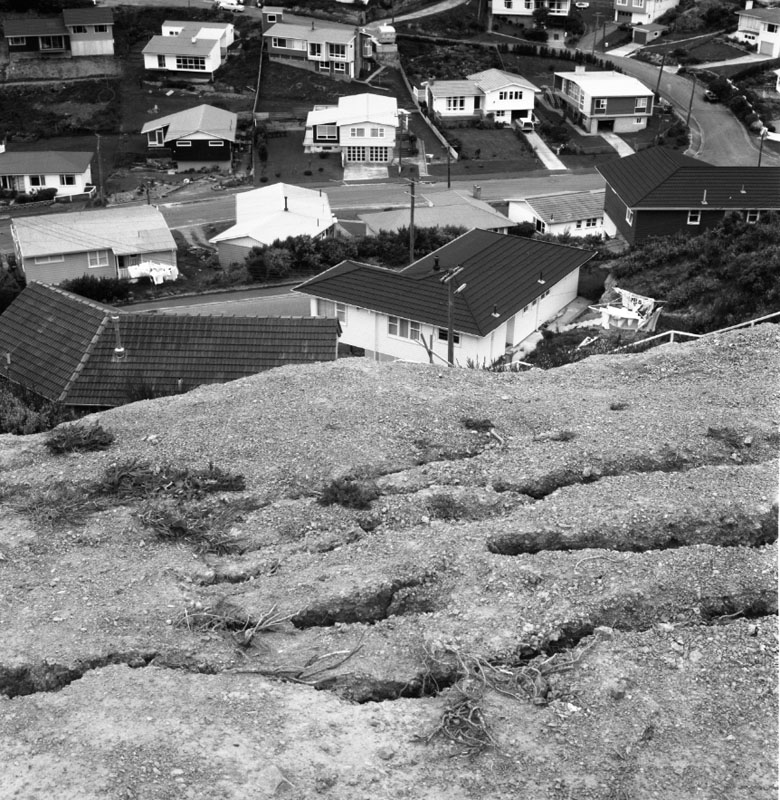 a. Opposite no 25 Voltaire St, loose fill