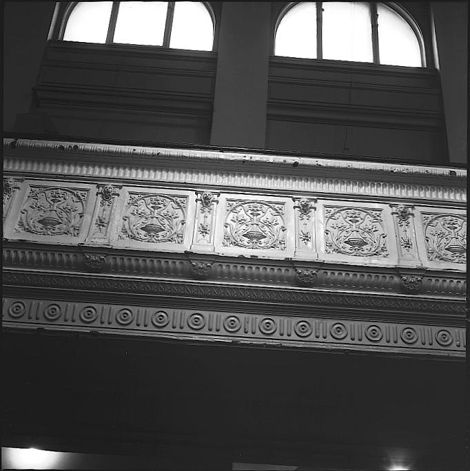 f. Town Hall, interior decorating