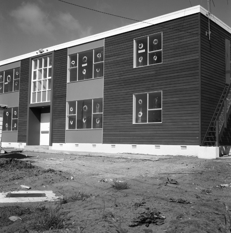 d. Flats, Miro St