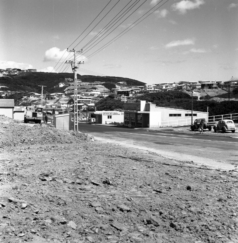 c. Cyril Cole sign, no 221 Newlands Rd, Coles Real Estate