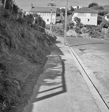 a. Footpath, pedestrian access, 13 Kinghorne Street