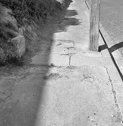 d. Footpath, pedestrian access, 13 Kinghorne Street