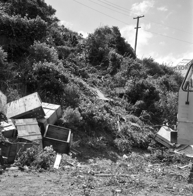 n. Accident to Gradall no 87, Gilbarco Factory, Tauhinu Road