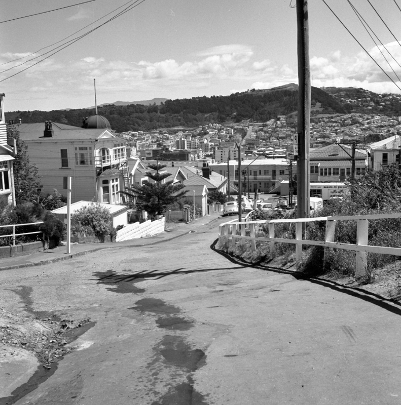 e. Streetscapes, No 15 Mount S