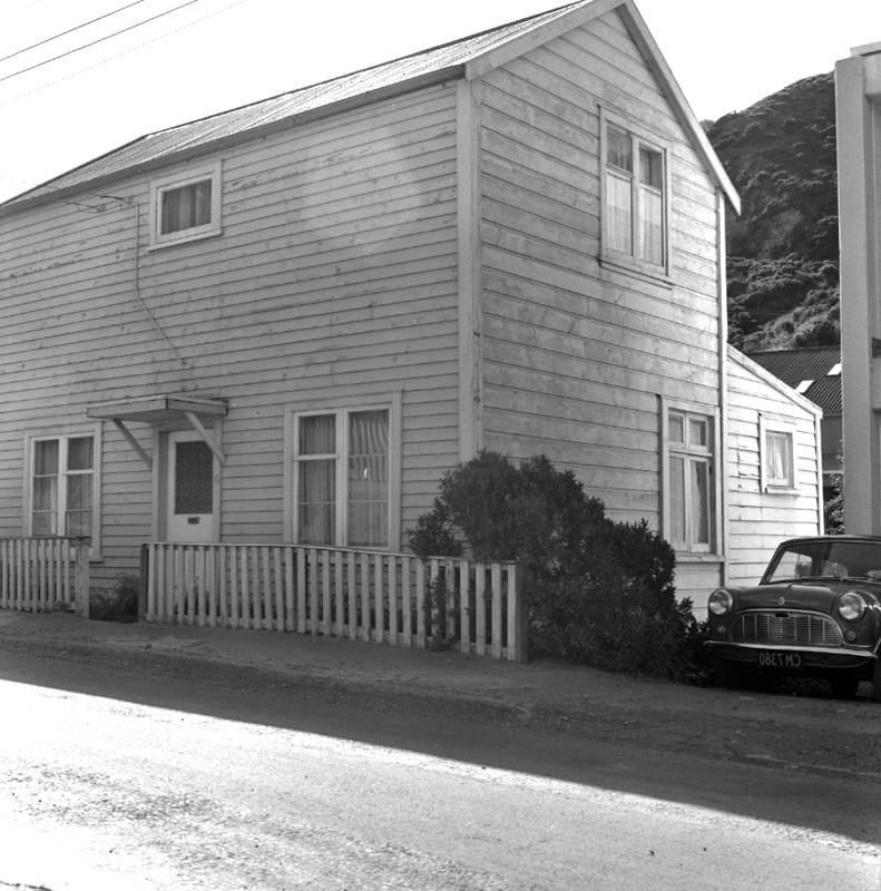 b. No. 29 Ngaio Gorge Rd