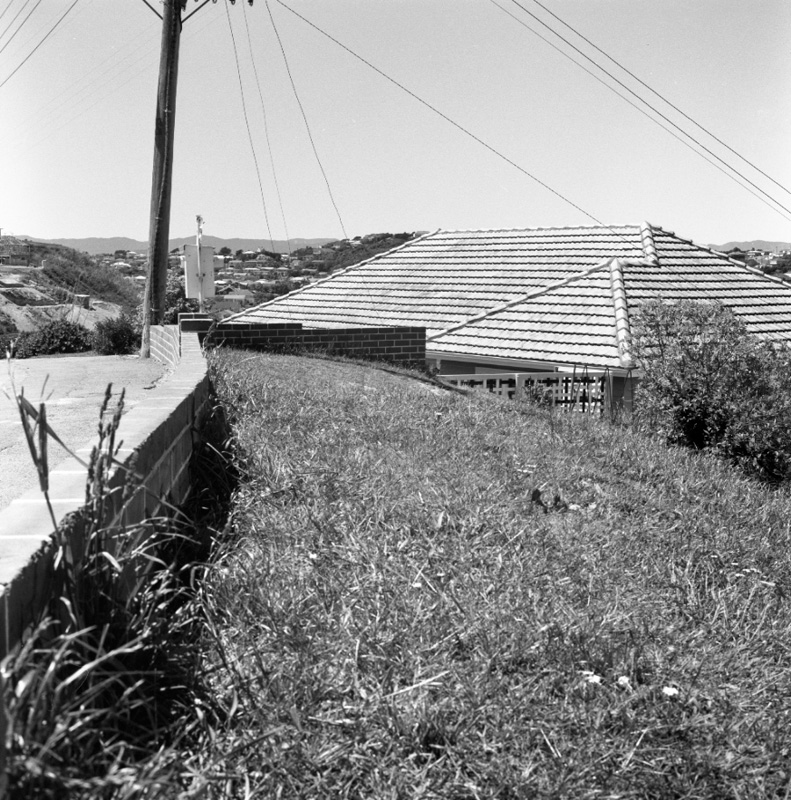 b. No 42 Fox St, parking for flats