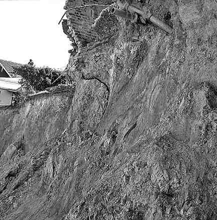 g. Webb Street, Retaining Wall