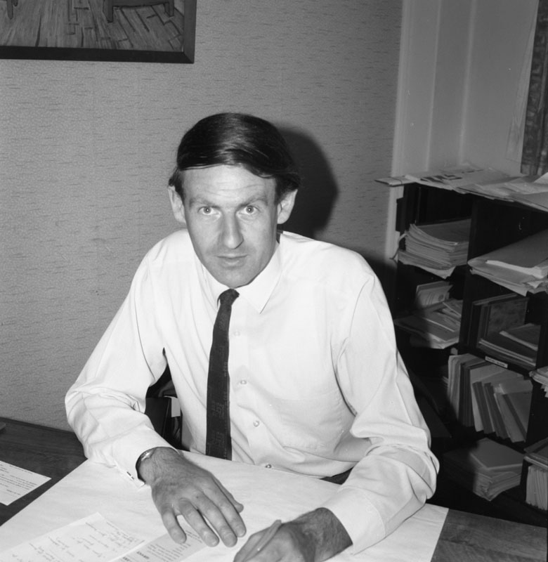 c. Mr McKeon, Assistant Librarian