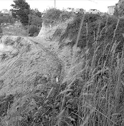 d. Dwellings, Garden Road