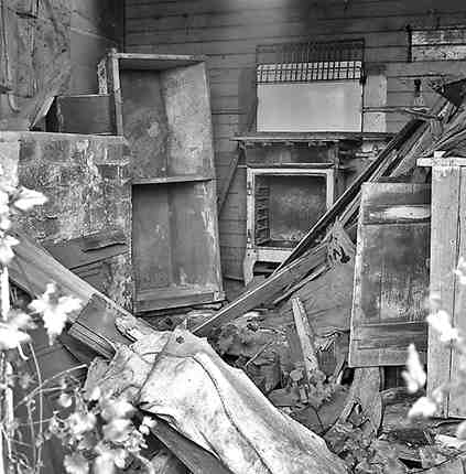 c. Sub Standard Dwelling, 90 Mein Street