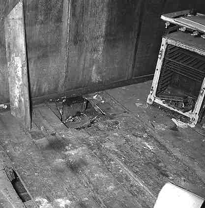 e. Sub Standard Dwelling, 90 Mein Street