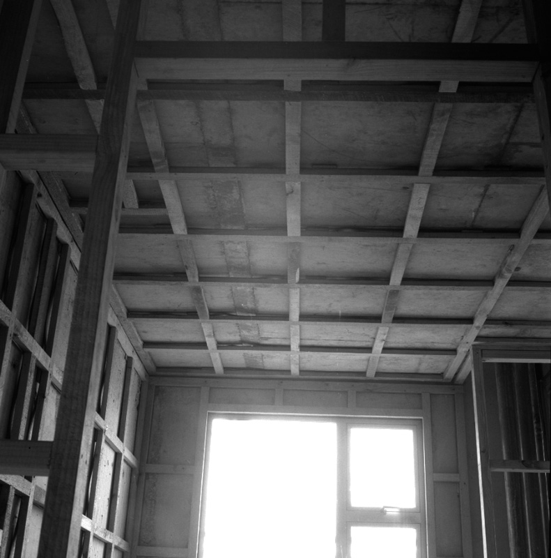 h. Hanson Street Flats, Stage 3 Interior and exterior concrete walls