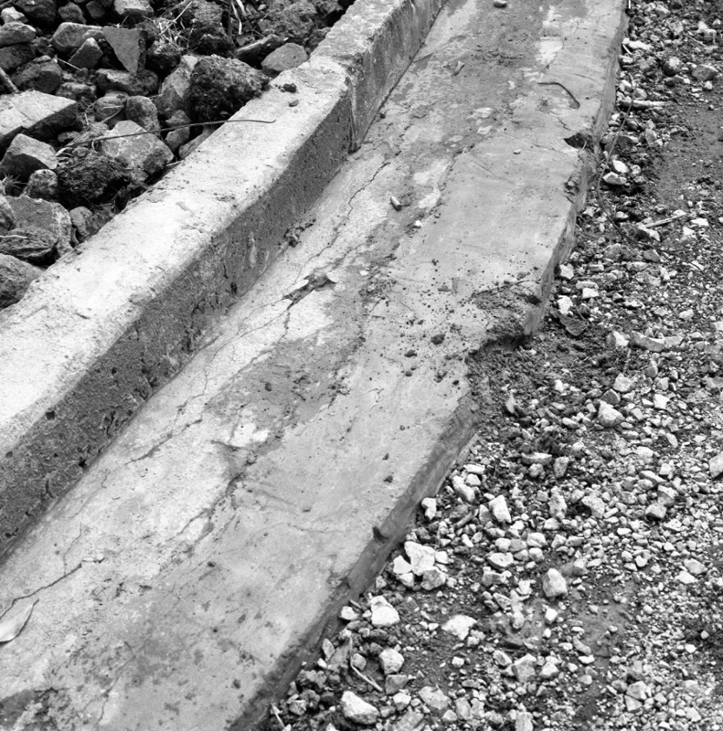 b. Ruahine St, Faulty kerbing, entrance to Hataitai Park Tennis Club