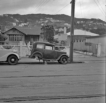 d. Motor Vehicles, Onepu Road, Kilbirnie