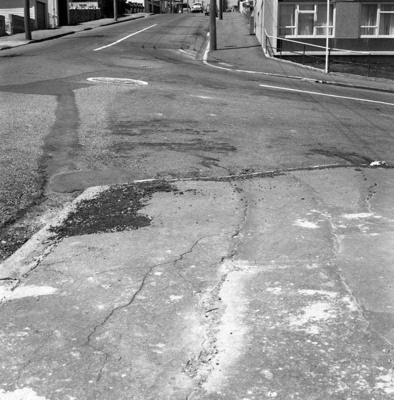 d. Footpath, No 44 Washington Avenue