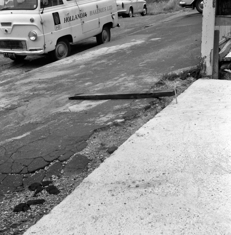 a. Car entrance, no 11 Dover St