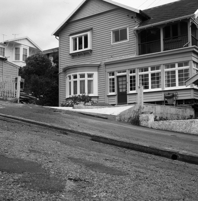 d. Car entrance, no 11 Dover St