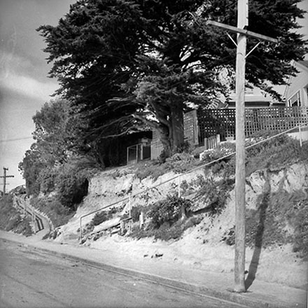 a. Pedestrian Access, 4-6 Aplin Terrace, Ngaio