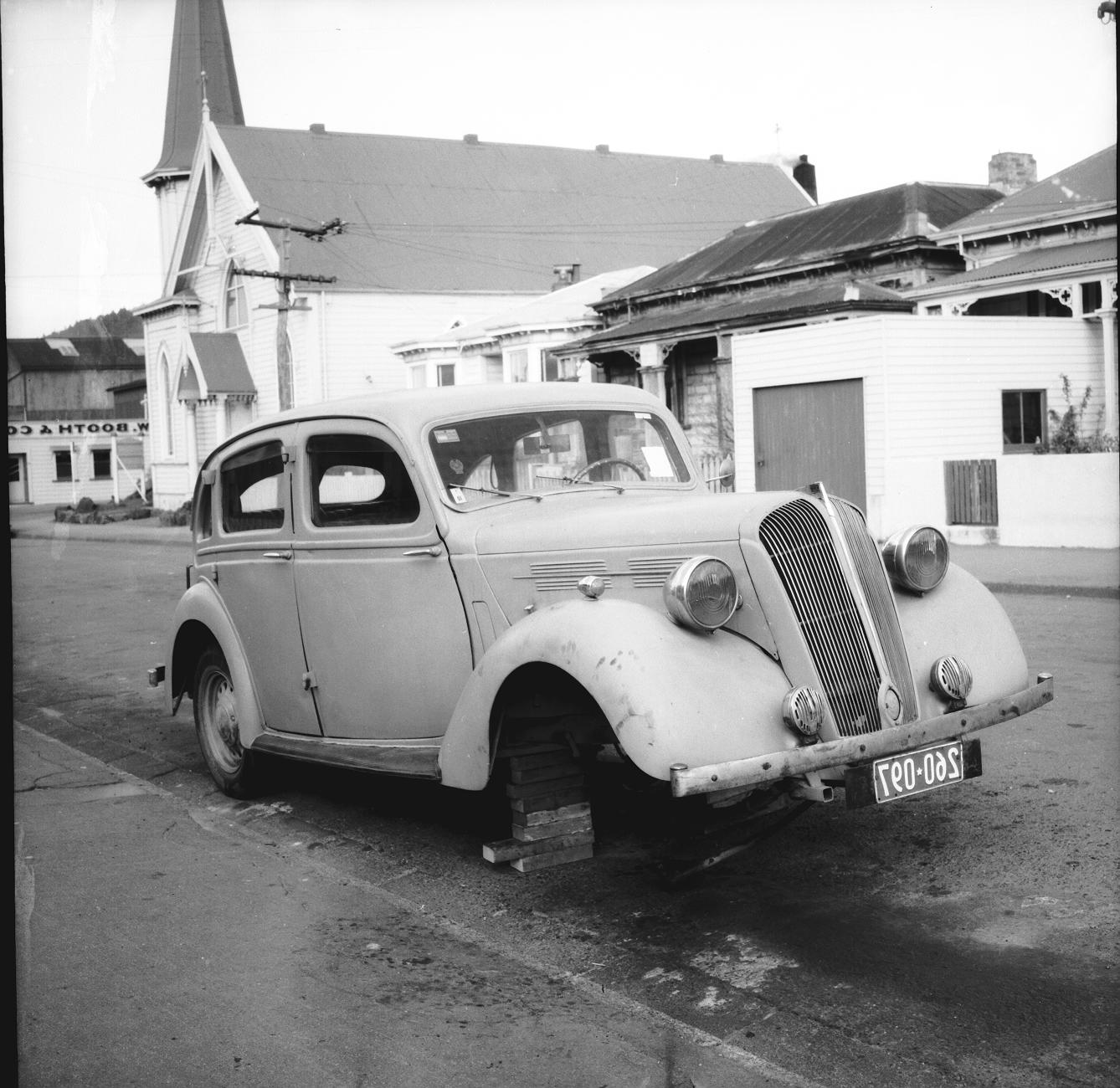b. Abandoned Motor Vehicle, Daniell Street, Newtown