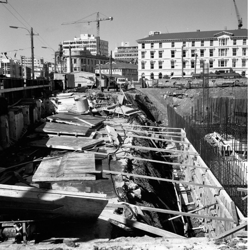 f. Construction of pedestrian subway, Lambton Quay to Railway Station