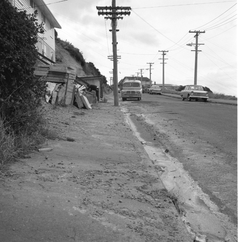 f. State of footpath and road, No 11C Lonsdale Crescent
