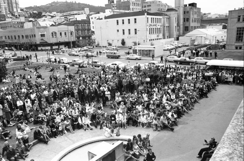 e. Civic Square, crowd on lawn