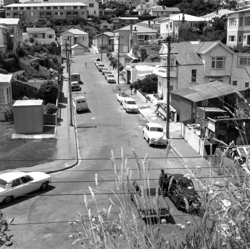a. Cars and garage, McKinley Crescent