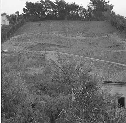 i. Residential property, 26a Delhi Crescent, Khandallah