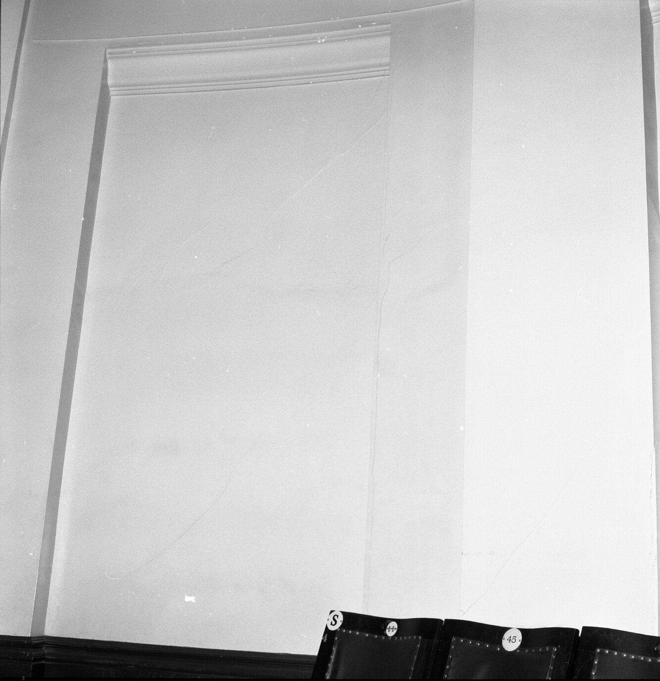 c. Cracks in wall, Town Hall