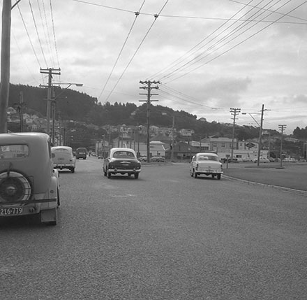 b. Streetscape, Rongotai Road and Kilbirnie Crescent Intersection, Kilbirnie