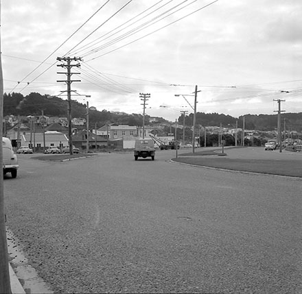 e. Streetscape, Rongotai Road and Kilbirnie Crescent Intersection, Kilbirnie