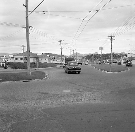 f. Streetscape, Rongotai Road and Kilbirnie Crescent Intersection, Kilbirnie