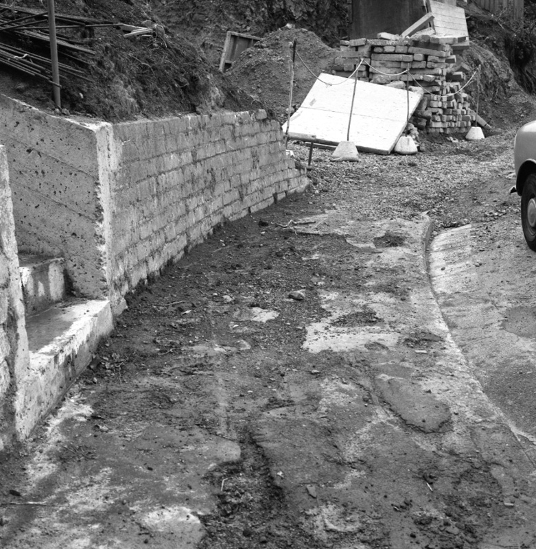 b. Footpath, Anderson Terrace