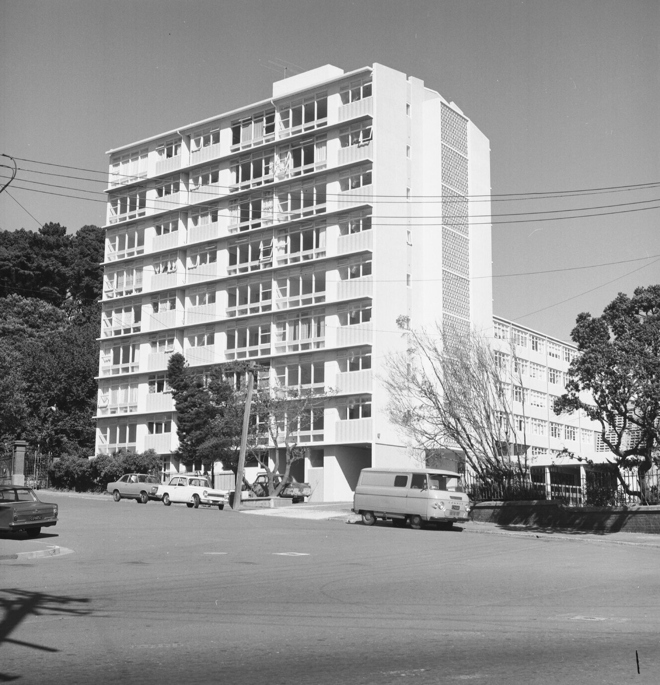 f. Flats, Hanson Street, Mansfield Street and Miro Street