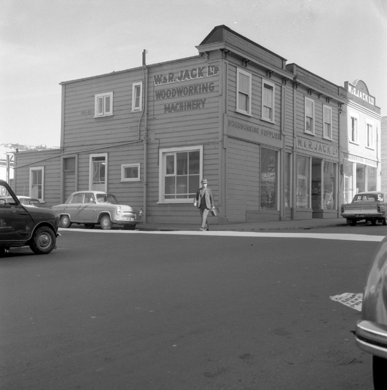 a. No 123 Vivian St, W and R Jack Ltd