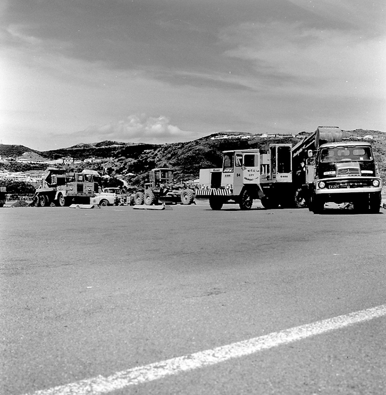 d. Paving machines and gang