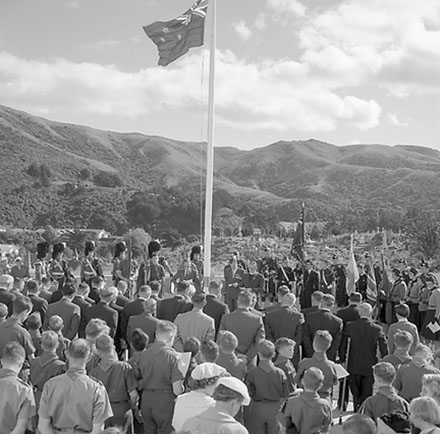 h. Karori Chapel, Anzac Day