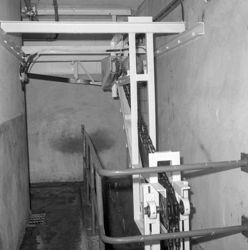 f. Abattoirs, details of conveyor system