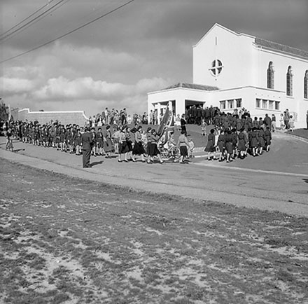 l. Karori Chapel, Anzac Day