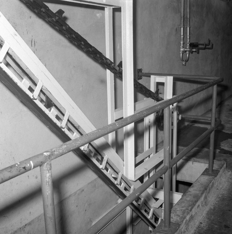 k. Abattoirs, details of conveyor system